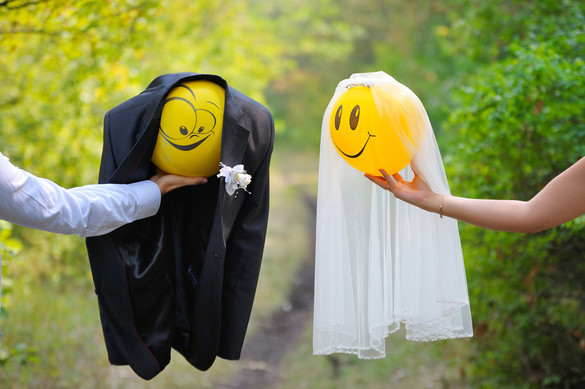 just married balloons with smiles